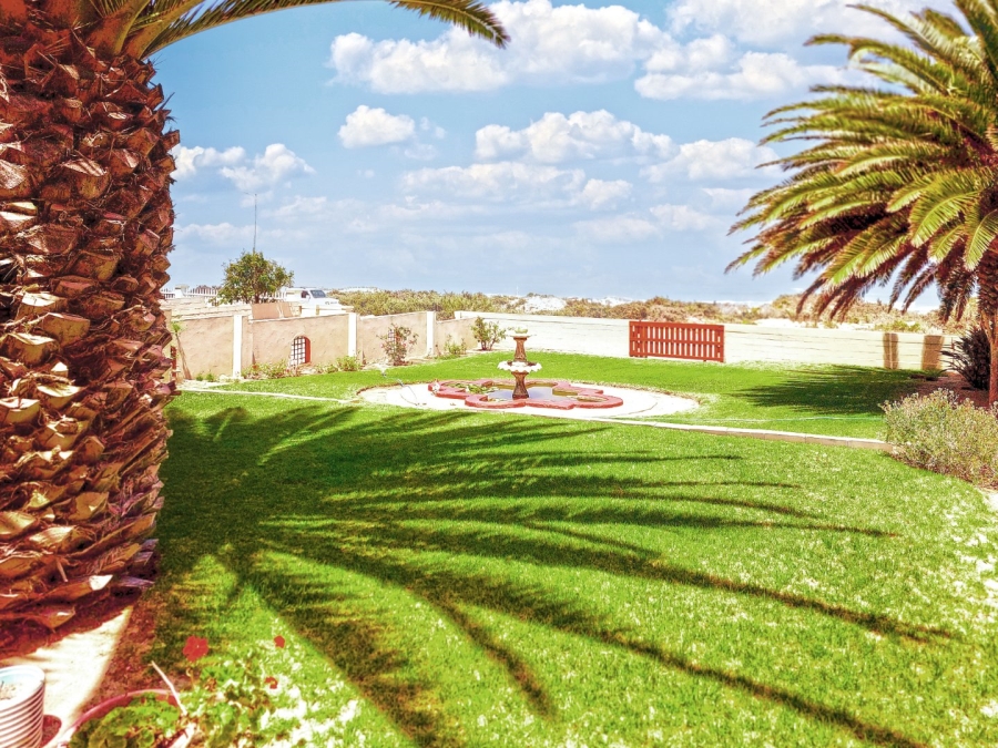 4 Bedroom Property for Sale in Port Nolloth Northern Cape